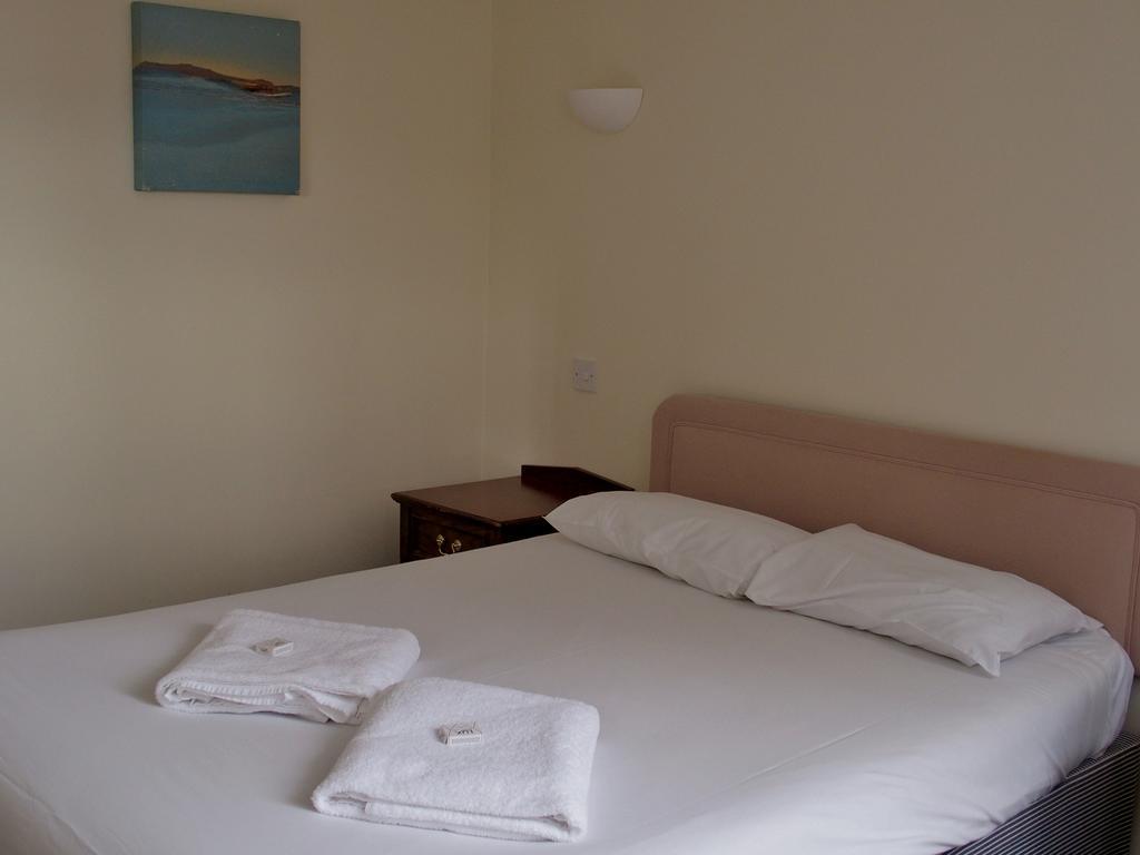 אדינבורו Almond House Lodge מראה חיצוני תמונה